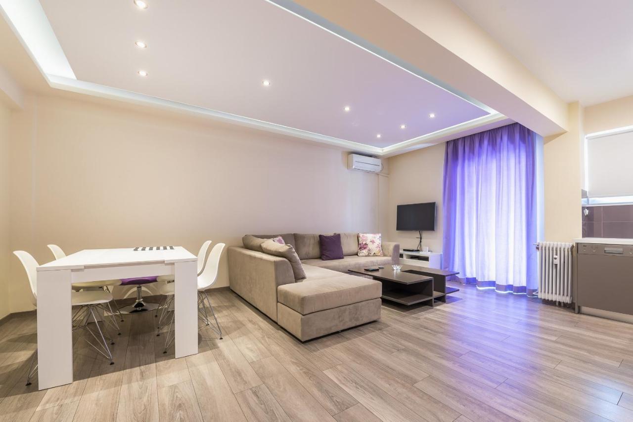 An Impressive 2 Bdr Apt In Glyfada Athens Exterior photo